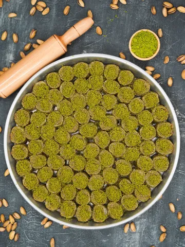 Fıstıklı Saray Sarması